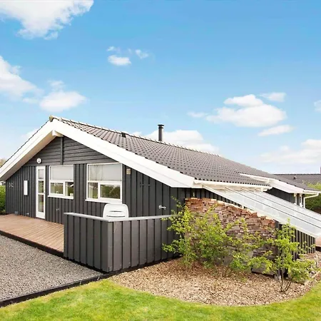 40574-juelsminde-pot-strandby-242 בית נופש *