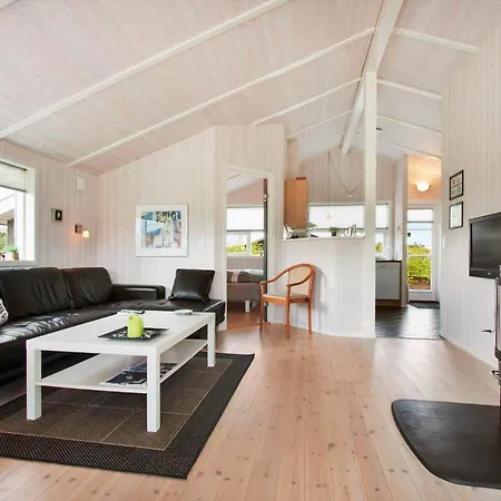 40574-juelsminde-pot-strandby-242 * Sonderby (Midtjylland)